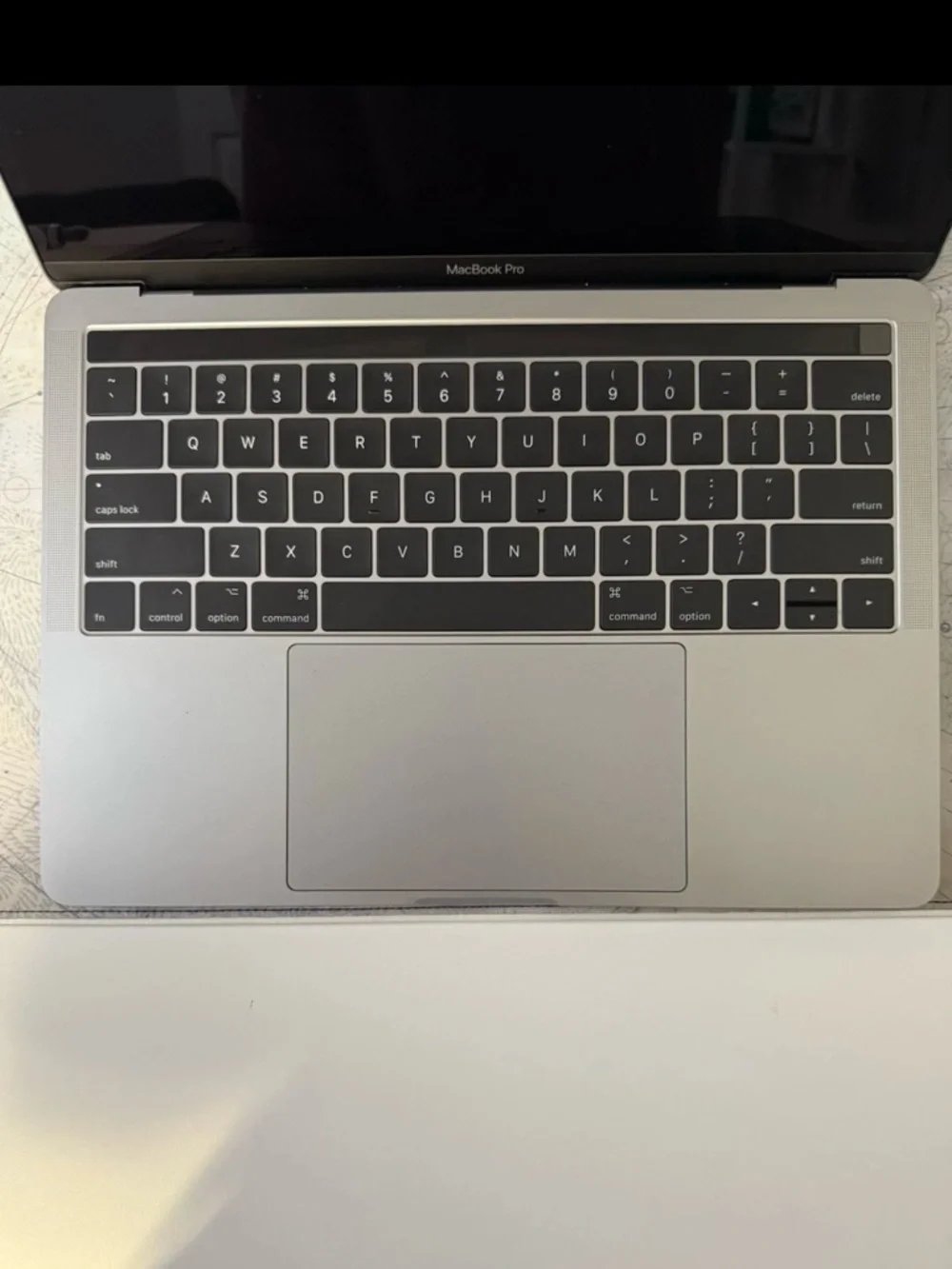 2017-18 13in MacBook Pro Touch Bar 8GB RAM 512 GB SSD Space Gray Excellent Cond